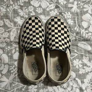 Vans checkered pattern size 9